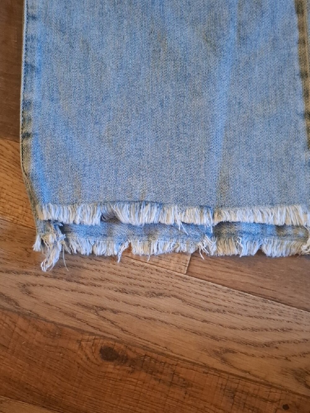 Risen Denim Jeans - Picture 2 of 6